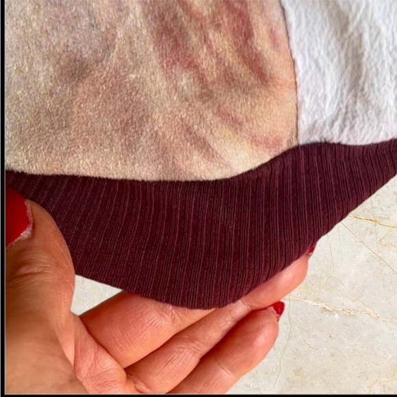 Elegant Floral Colorblock Women's Top - Picture 3 of 7